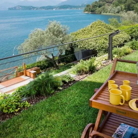 Sleeps 8 Pool Air Con Wifi *