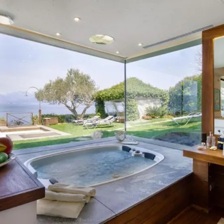 Villa Sleeps 8 Pool Air Con Wifi Ispra